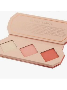 ATHR BEAUTY “amber” crystal charged cheek palette NWOB